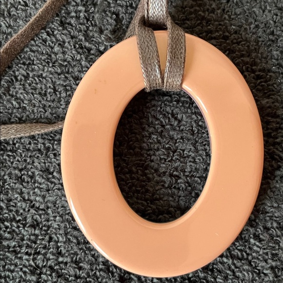 Resin 2 Tone Oval on Fabric Cord - Picture 3 of 5